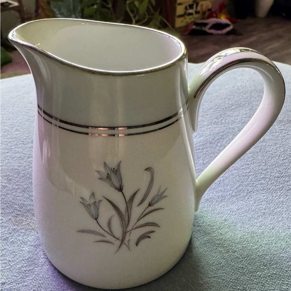 Noritake Bluebell Cream Pitcher - fine China made in Japan #5558